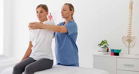 6 Benefits of Physiotherapy After a Car Accident